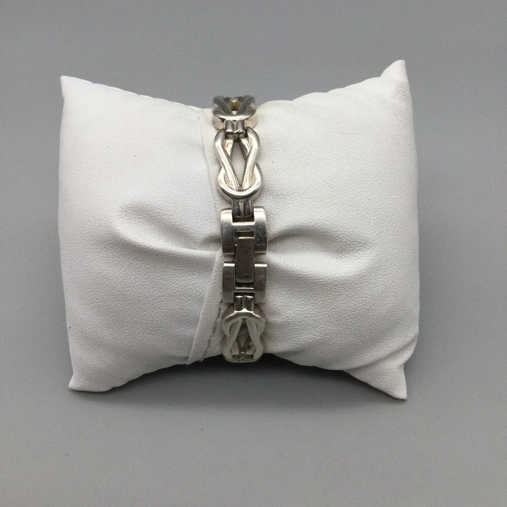 Anne Klein II Womens Watch 19mm White Dial Silver Tone Bracelet New Battery 6.5